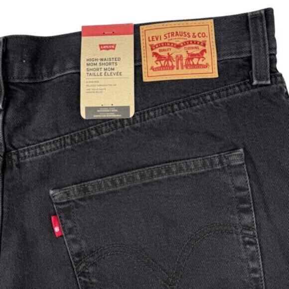 Levi's High Waisted Mom Shorts In Black Size 20W - Picture 8 of 8